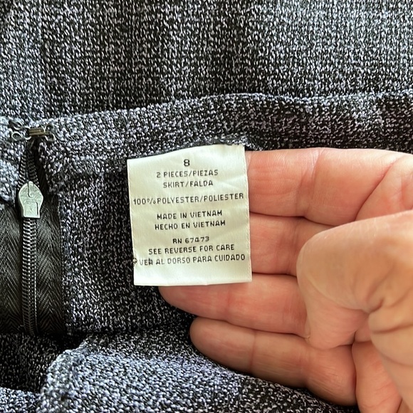 NWT Danny & Nicole  2 piece tweed ruffled skirt and jacket violet/black size 8 - Picture 10 of 16